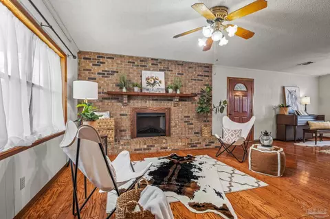 2107 Handy Rd, Cantonment, FL 32533 photo 7
