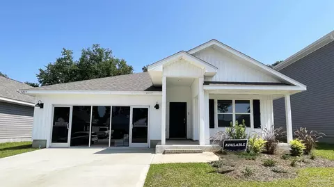 5217 Peach Dr, Pace, FL 32571