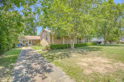 5895 Moss Ln, Pensacola, FL 32505