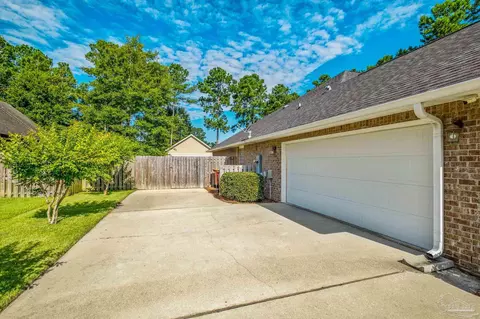 5965 Augustine Dr, Pace, FL 32571 photo 4