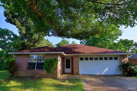 461 Strandview Dr, Pensacola, FL 32534
