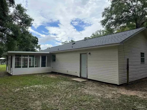 4233 Tomahawk Trl, Milton, FL 32583 photo 5