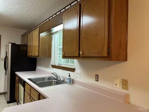 4233 Tomahawk Trl, Milton, FL 32583 photo 11