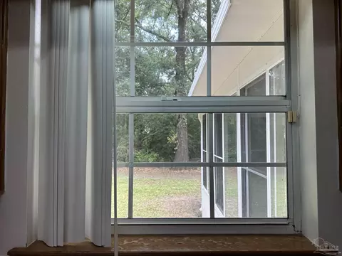 4233 Tomahawk Trl, Milton, FL 32583 photo 17