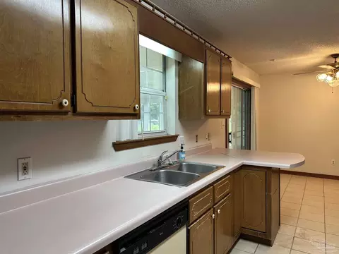 4233 Tomahawk Trl, Milton, FL 32583 photo 10
