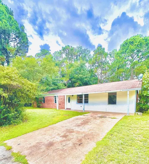 2667 S 30th Ave, Milton, FL 32583