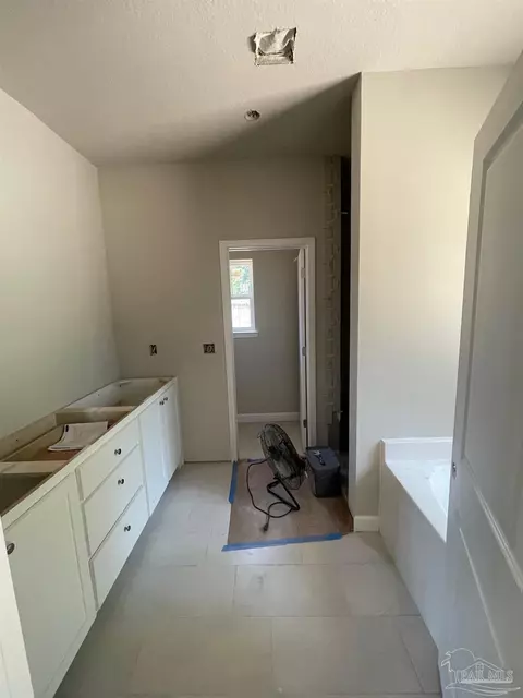 5035 Covenant Cir, Pace, FL 32571 photo 7
