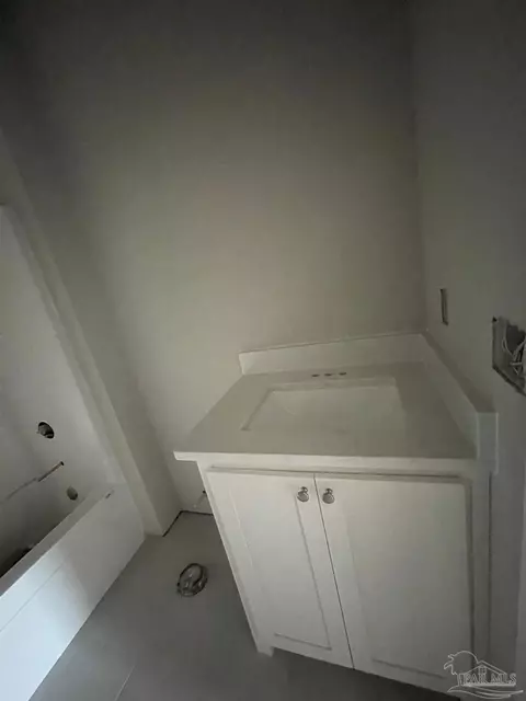 5035 Covenant Cir, Pace, FL 32571 photo 11