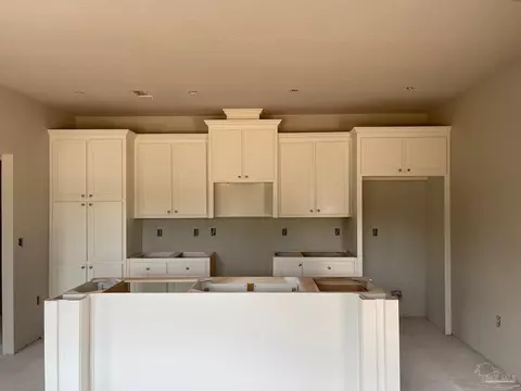 5035 Covenant Cir, Pace, FL 32571 photo 4