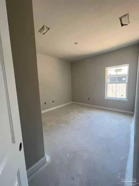 5035 Covenant Cir, Pace, FL 32571 photo 13