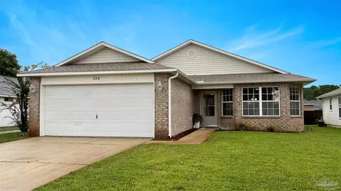 328 Mizzen Ln, Pensacola, FL 32507