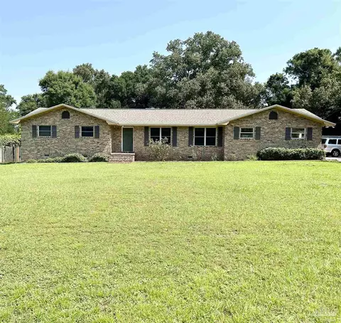 720 Bison St, Pensacola, FL 32514