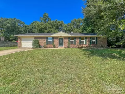 4685 Evelyn St, Milton, FL 32571
