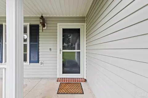 5270 Overbrook Dr, Milton, FL 32570 photo 3