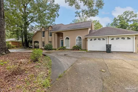 8807 Burning Tree Rd, Pensacola, FL 32514
