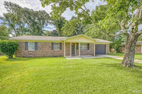 1013 Gonzales Park Dr, Cantonment, FL 32533
