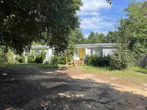 3627 Gatlin Rd, Milton, FL 32583