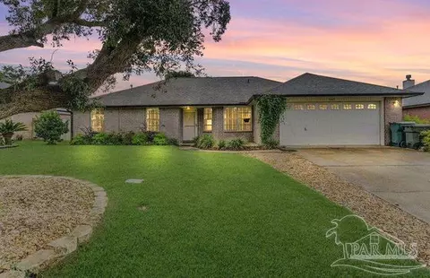 547 Batten Blvd, Pensacola, FL 32507
