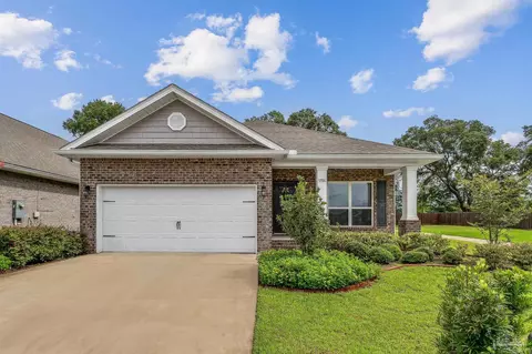 3706 Hawks Landing Cir, Pace, FL 32571