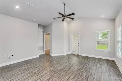 3706 Hawks Landing Cir, Pace, FL 32571 photo 7