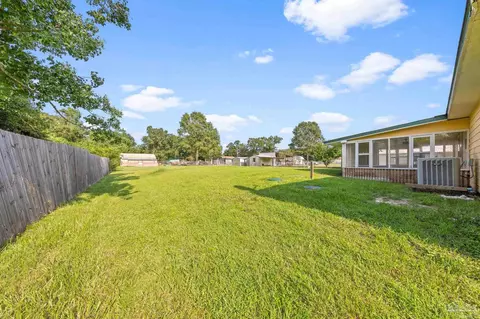 4064 Roxies Ln, Pace, FL 32571 photo 9