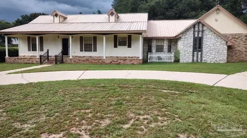 5402 Murray Ln, Pensacola, FL 32526