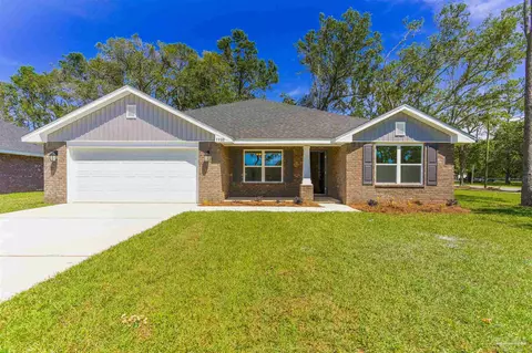 1842 Praline Ln #5A, Cantonment, FL 32533