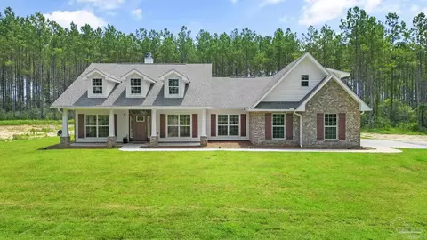 2524 Ten Mile Rd, Pace, FL 32571