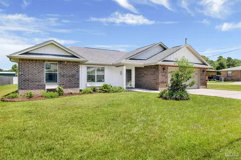 1786 Galvez Dr, Gulf Breeze, FL 32563