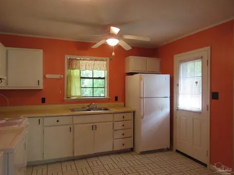 7219 Putters Ln, Milton, FL 32570 photo 6