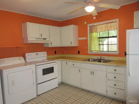 7219 Putters Ln, Milton, FL 32570 photo 8