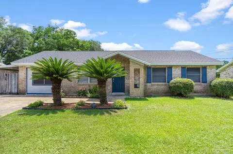 5730 Ventura Ln, Pensacola, FL 32526