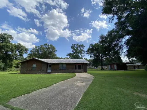 6461 Charleston Ct, Milton, FL 32570