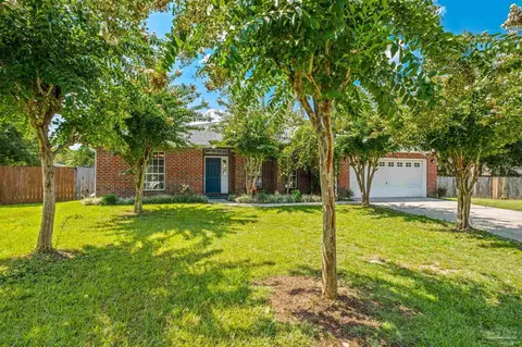6735 Lauren Trace Ct, Milton, FL 32570