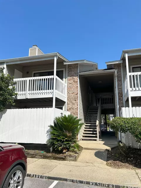 7171 N 9th Ave #D5, Pensacola, FL 32504