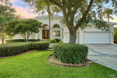 4123 Madura Rd, Gulf Breeze, FL 32563
