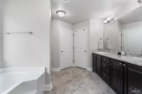 6205 Ithaca St, Milton, FL 32570 photo 21