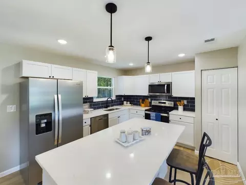 4459 Swan Ave, Pace, FL 32571 photo 7