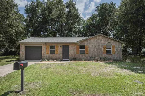 6475 Bass Ln, Milton, FL 32570
