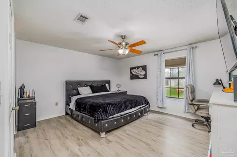 203 W Walker Cir, Crestview, FL 32539 photo 13