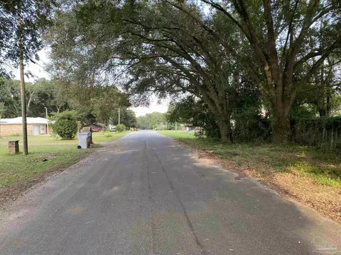 4416 Angie Ln, Pace, FL 32571 photo 5