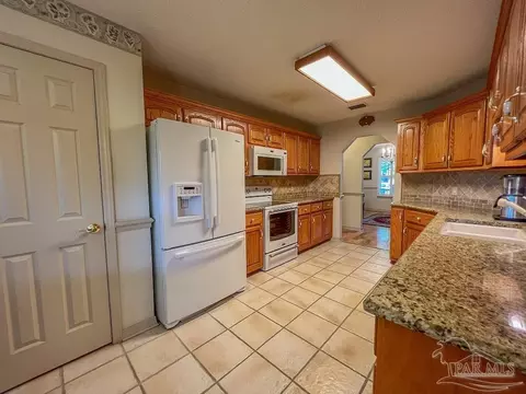 3608 Sawmill Cir, Pace, FL 32571 photo 9