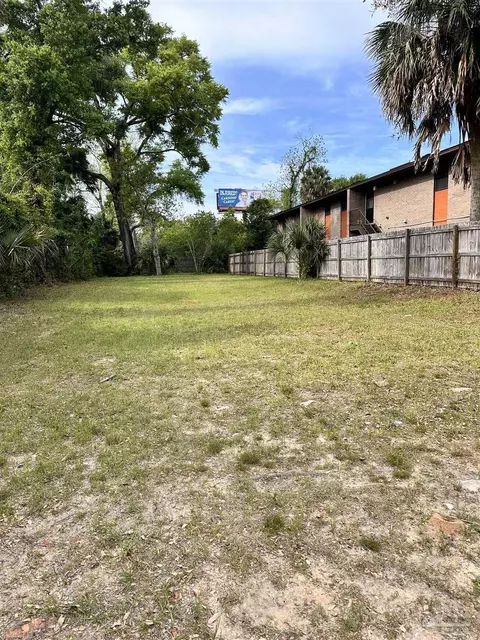 220 E Hernandez, Pensacola, FL 32503