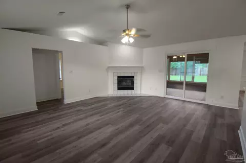 3338 Country Meadow Ln, Pace, FL 32571 photo 2
