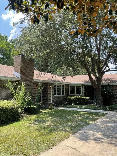 6661 Ravine St, Milton, FL 32570