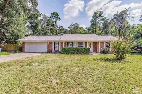 7810 Charter Oaks Ct, Pensacola, FL 32514