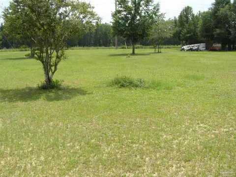 5641 Marigold Ave, Milton, FL 32570 photo 3