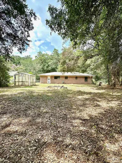 6119 Shawn Ln, Milton, FL 32570