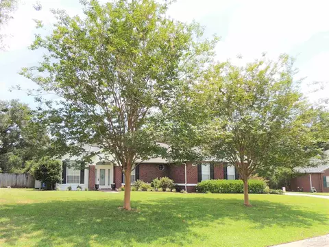 2409 Bowling Green Way, Cantonment, FL 32533