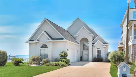 1900 Jo Tam Ln, Navarre, FL 32566